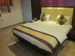 Hotel Oyo 1912 Dada New Delhi