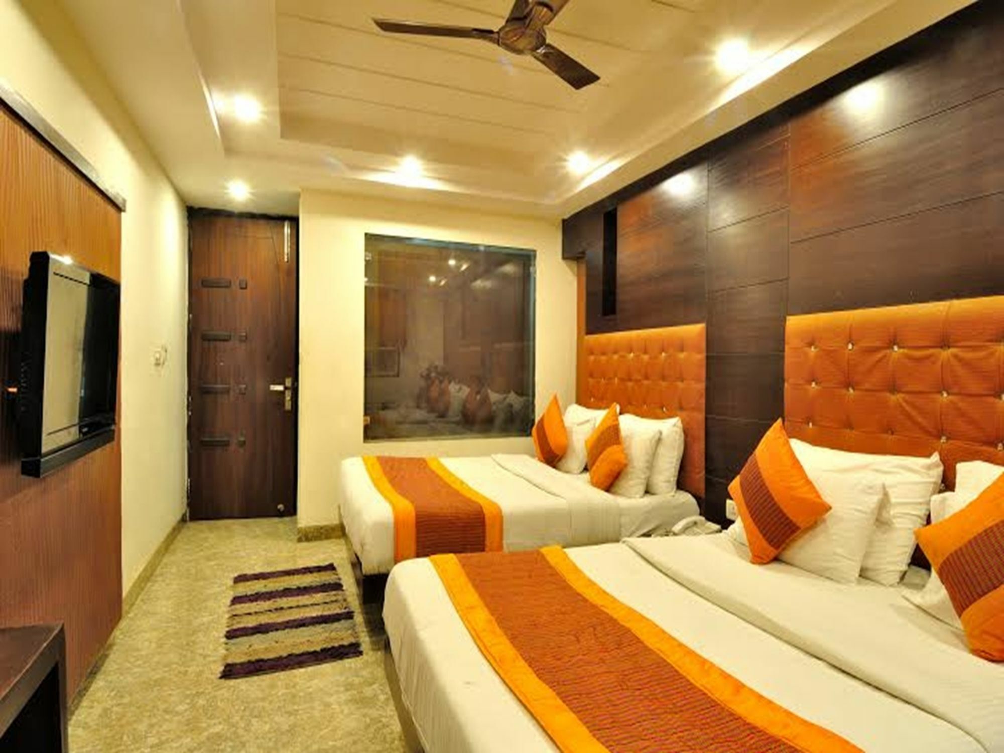 Oyo 1912 Dada Hotel New Delhi
