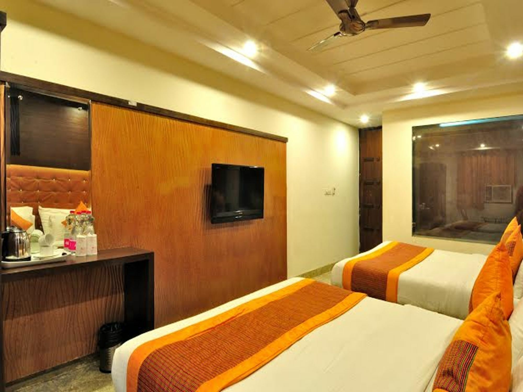 Oyo 1912 Dada Hotel New Delhi