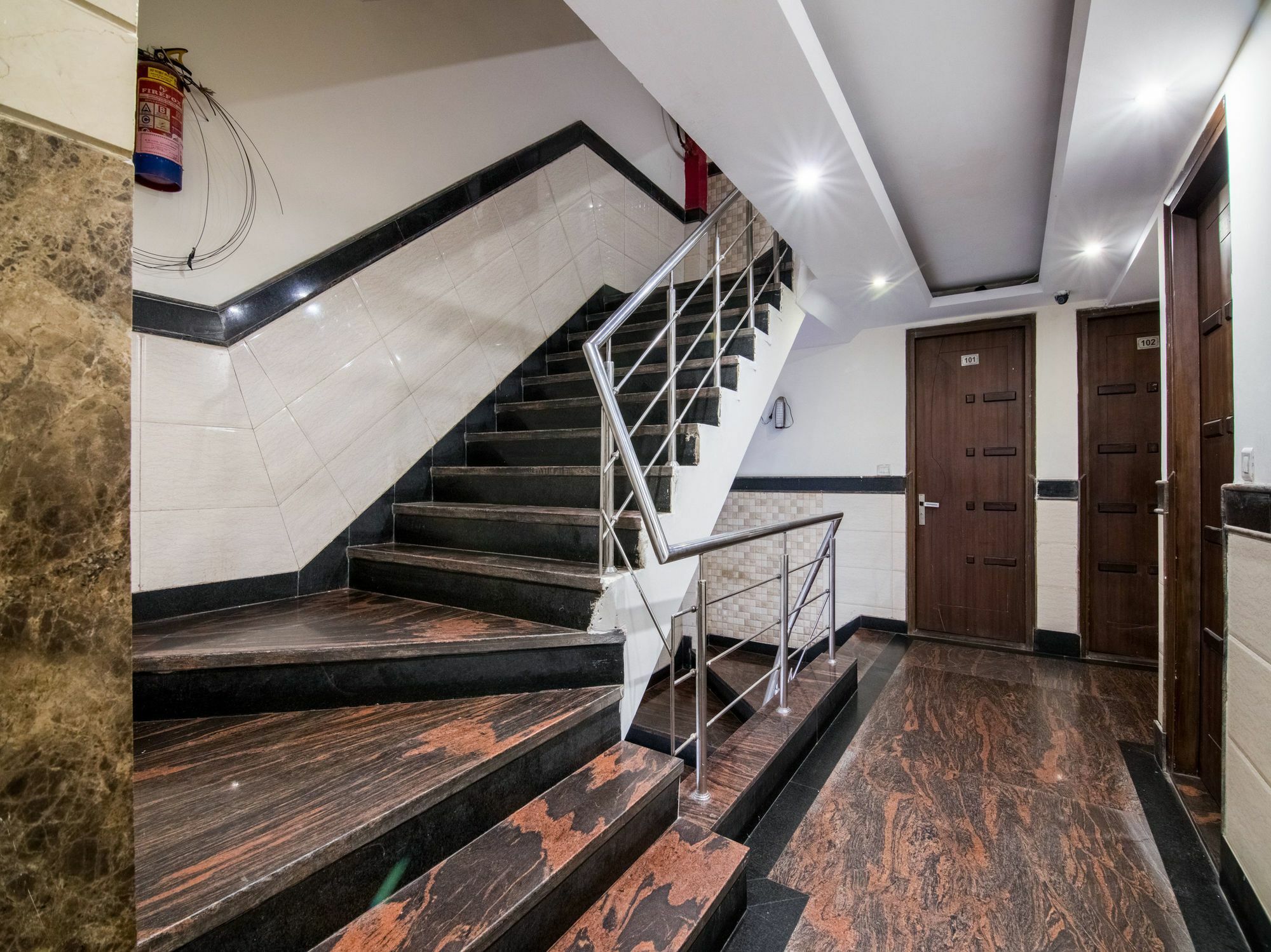 Oyo 1912 Dada Hotel New Delhi